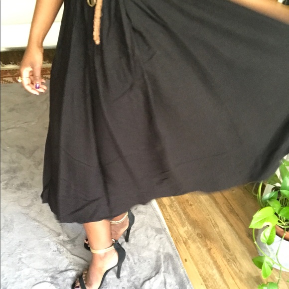 Long Black Skirt - Pleated when worn - Picture 2 of 8